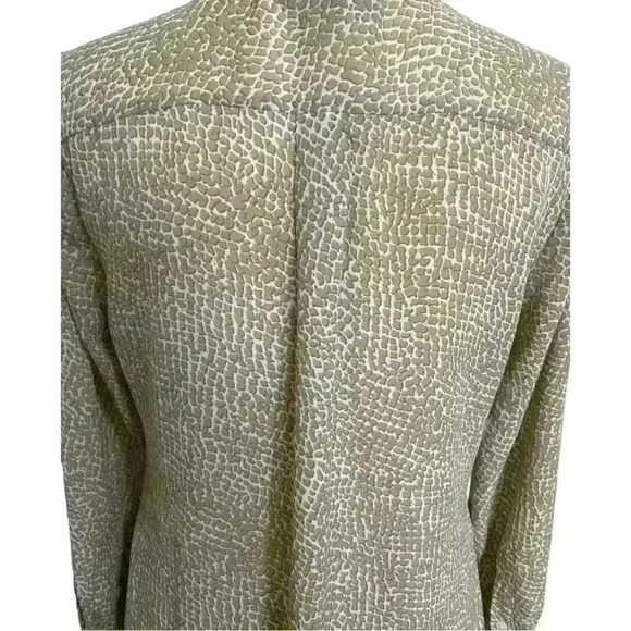 Banana Republic Button Down Blouse-NWOT - Picture 7 of 10